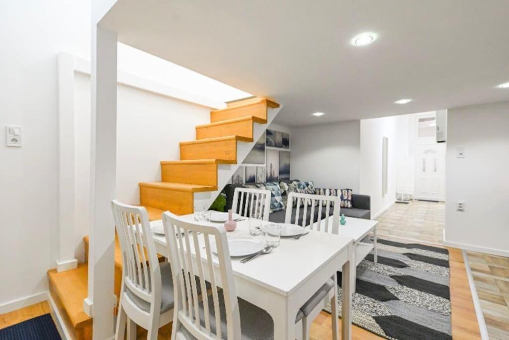 Lovely Studio Flat In Damjanich Street - Leonard Βουδαπέστη Εξωτερικό φωτογραφία